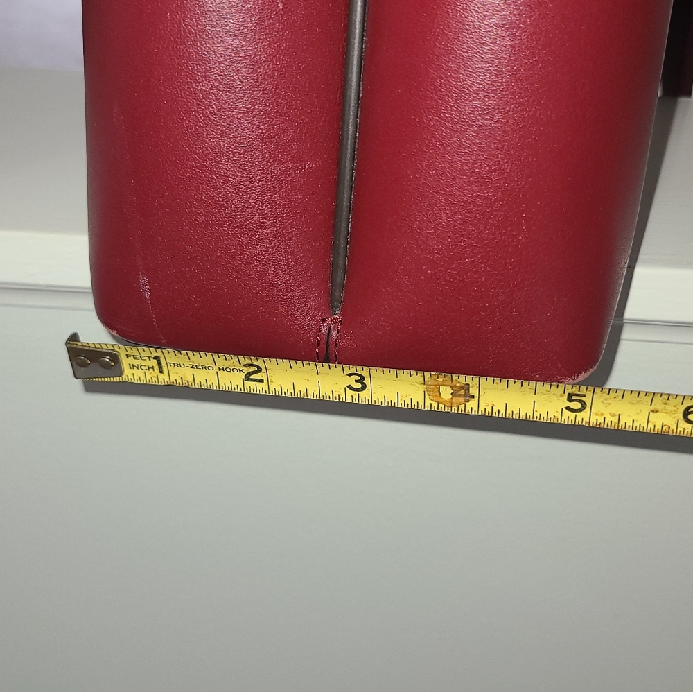 Tory Burch Wine Red Leather Tote with Green Interior - Picture 11 of 12